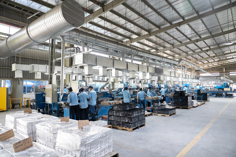 Xưởng lắp r&aacute;p